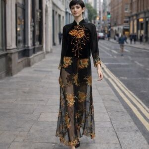 Stunning Vintage Beaded Chinese-Style Dress